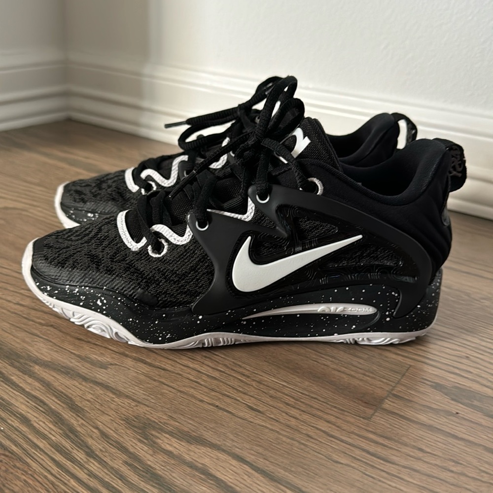 Nike KD 15 TB Black White Speckled size 3,5 kids